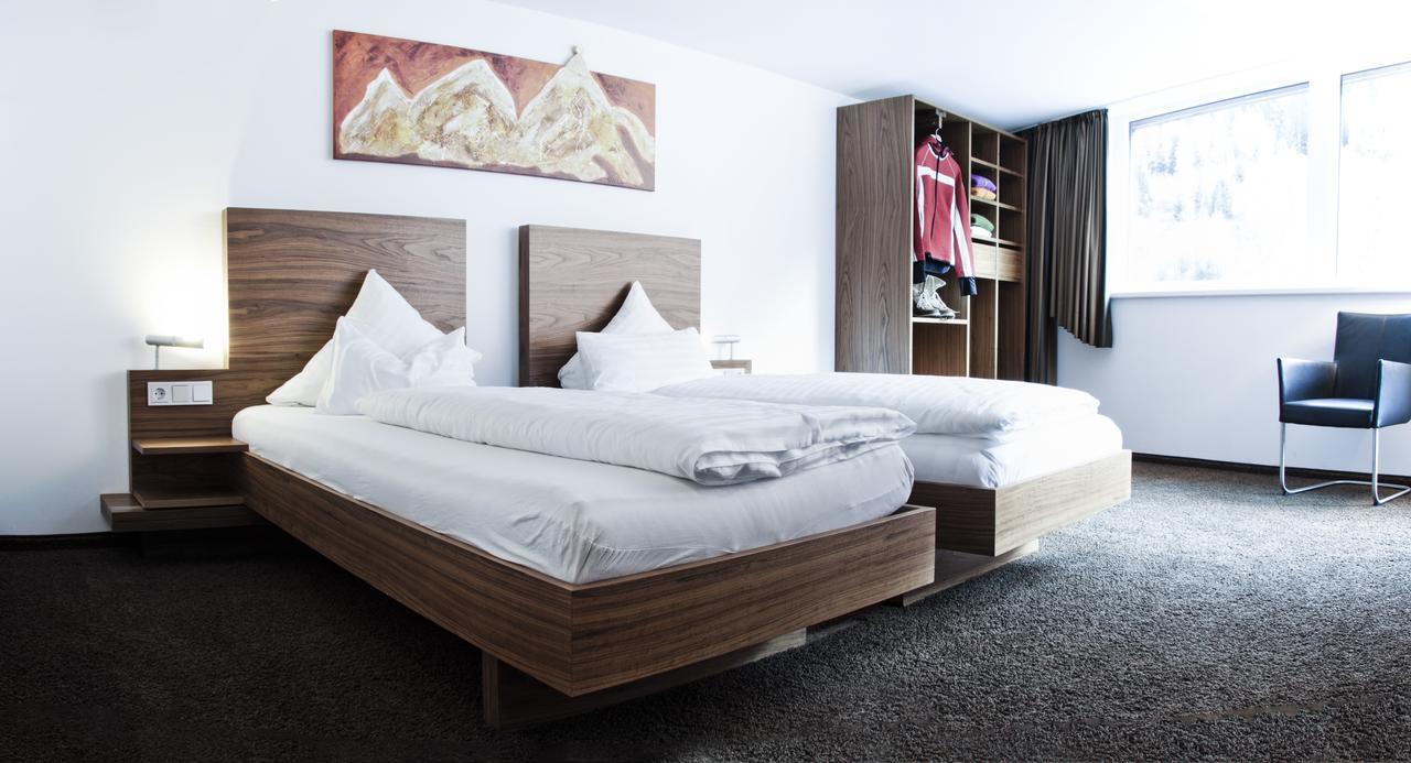 Penthouse Suite,510994671:JPEG